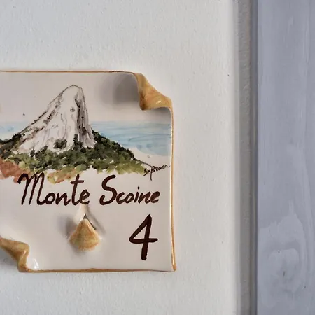 Guest house Fund'e Monte Baunei